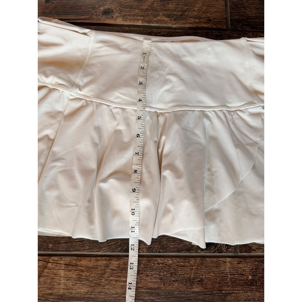 Lululemon Play Off The Pleats Skirt Off White Tennis Golf Skort Size 8 - Picture 3 of 10